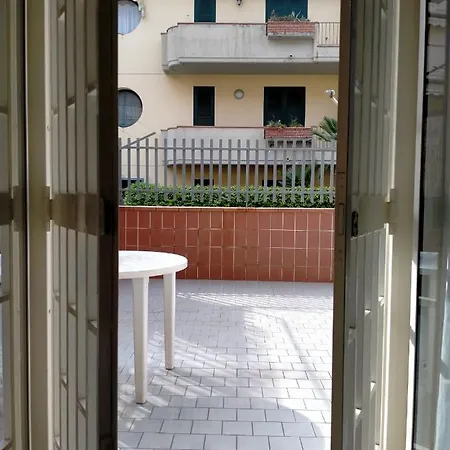 Casa Pavone Apartment *